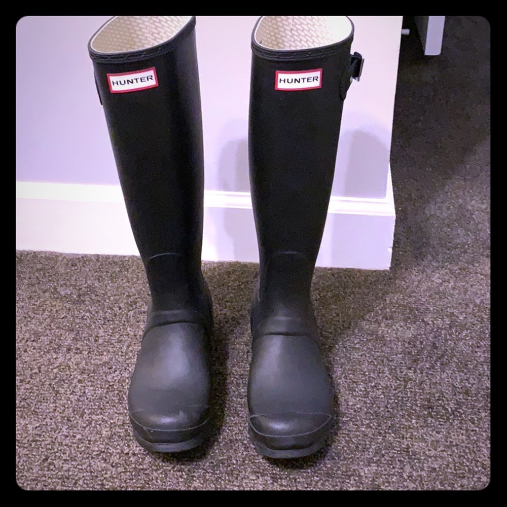 Black Tall Original Hunter Rain Boots Size 7/38